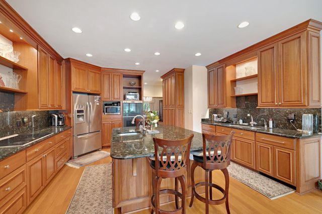 955 Killarney Drive, Dyer, IN 46311