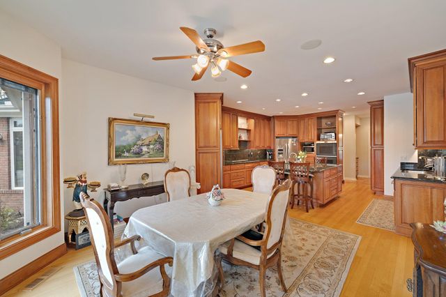 955 Killarney Drive, Dyer, IN 46311