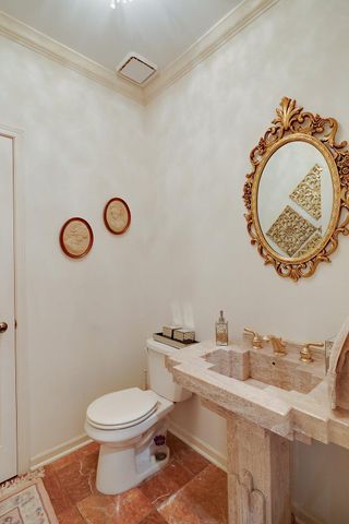 955 Killarney Drive, Dyer, IN 46311