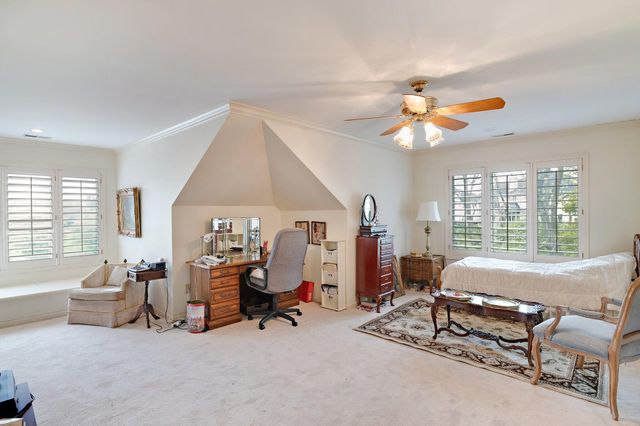 955 Killarney Drive, Dyer, IN 46311