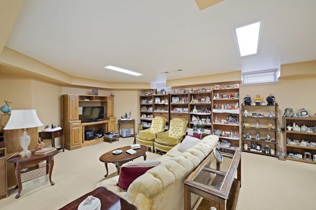 955 Killarney Drive, Dyer, IN 46311