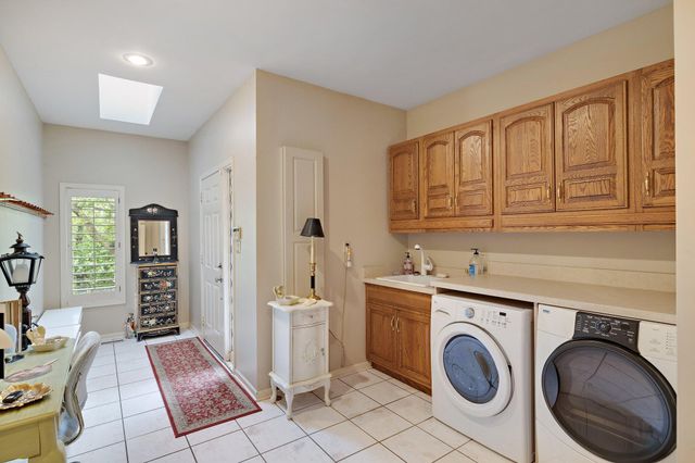 955 Killarney Drive, Dyer, IN 46311