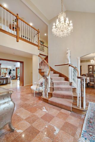 955 Killarney Drive, Dyer, IN 46311