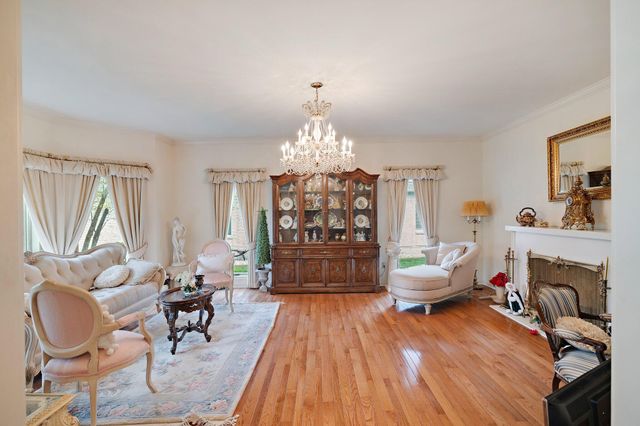 955 Killarney Drive, Dyer, IN 46311