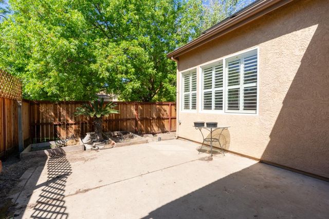 1908 Fall Brook Ct, Merced, CA 95340