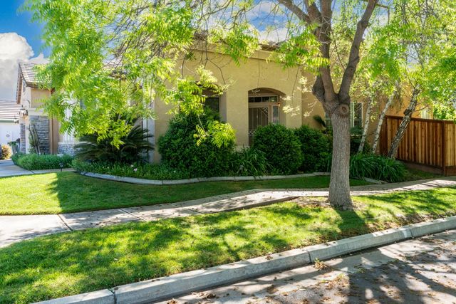 1908 Fall Brook Ct, Merced, CA 95340