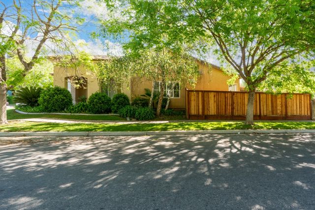1908 Fall Brook Ct, Merced, CA 95340