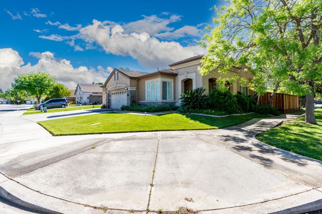 1908 Fall Brook Ct, Merced, CA 95340