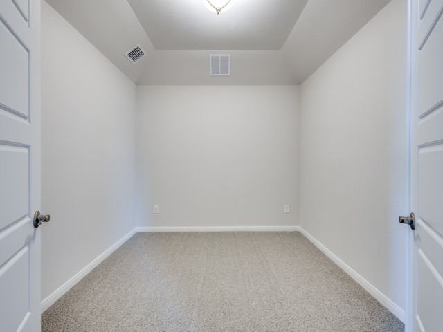 1904 Holland Drive, Van Alstyne, TX 75495