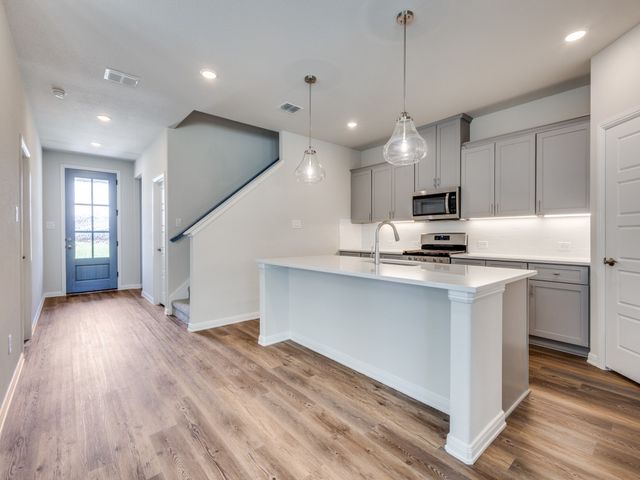 1904 Holland Drive, Van Alstyne, TX 75495