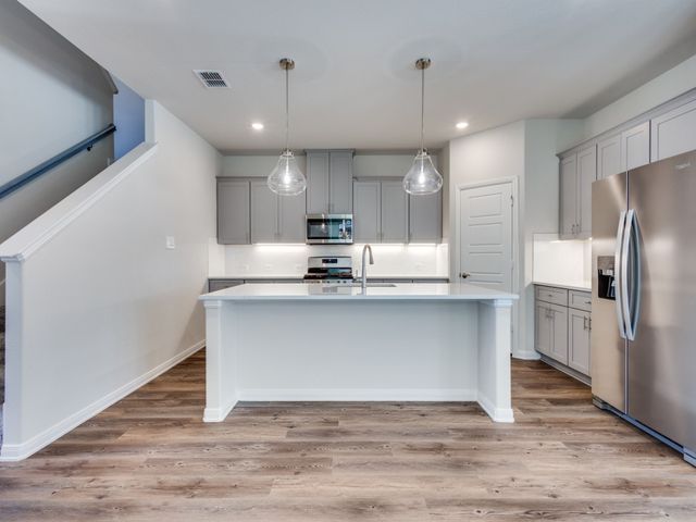 1904 Holland Drive, Van Alstyne, TX 75495