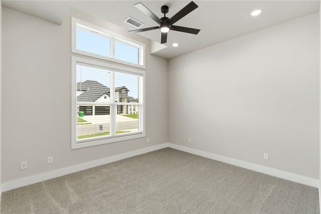 401 Hedge Drive, Centerton, AR 72719
