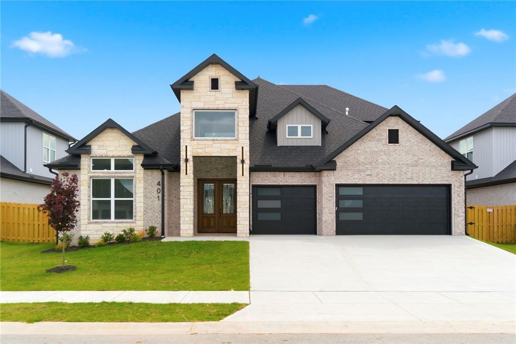 401 Hedge Drive, Centerton, AR 72719