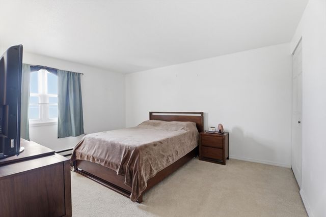 269 Chicopee St 16, Chicopee, MA 01013