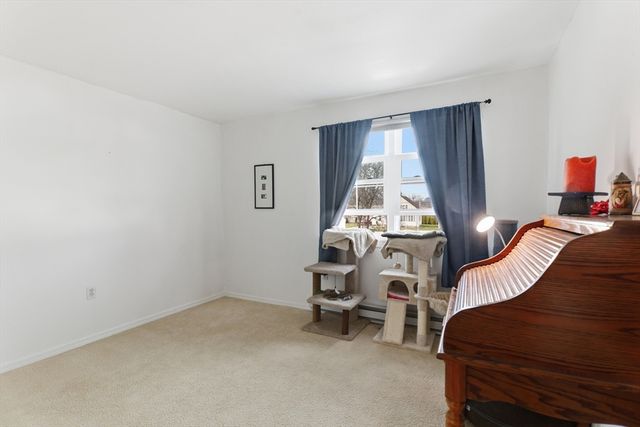 269 Chicopee St 16, Chicopee, MA 01013