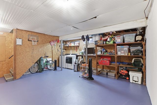 269 Chicopee St 16, Chicopee, MA 01013