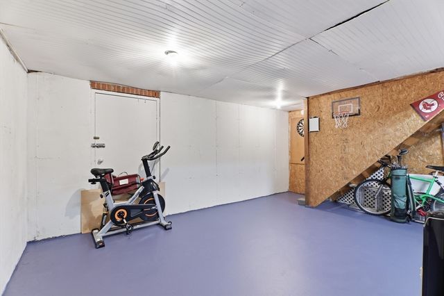 269 Chicopee St 16, Chicopee, MA 01013