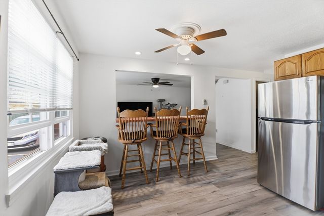 269 Chicopee St 16, Chicopee, MA 01013