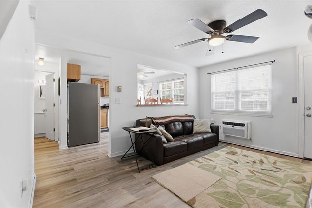 269 Chicopee St 16, Chicopee, MA 01013