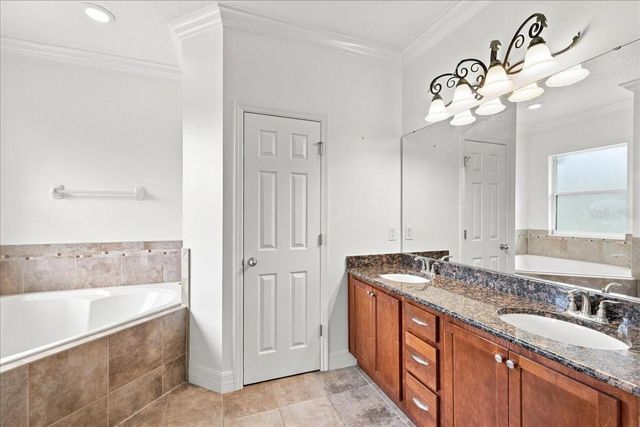 2403 S SHINE AVENUE B, Orlando, FL 32806