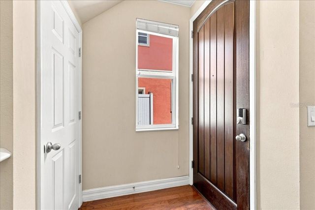 2403 S SHINE AVENUE B, Orlando, FL 32806