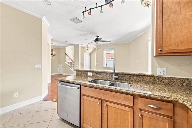 2403 S SHINE AVENUE B, Orlando, FL 32806