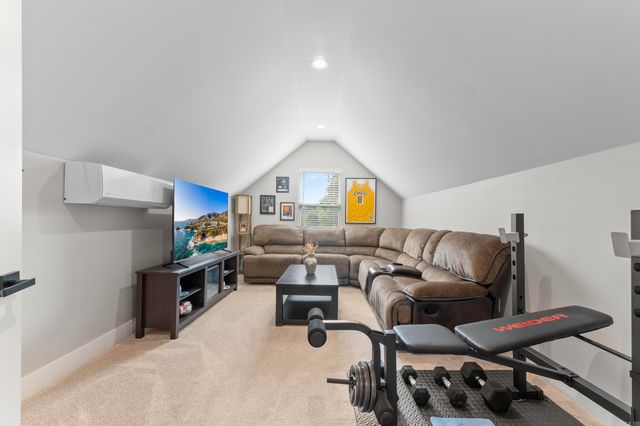 7717 S Shoreline Boulevard, Benton, AR 72019