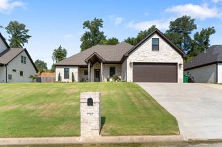 7717 S Shoreline Boulevard, Benton, AR 72019