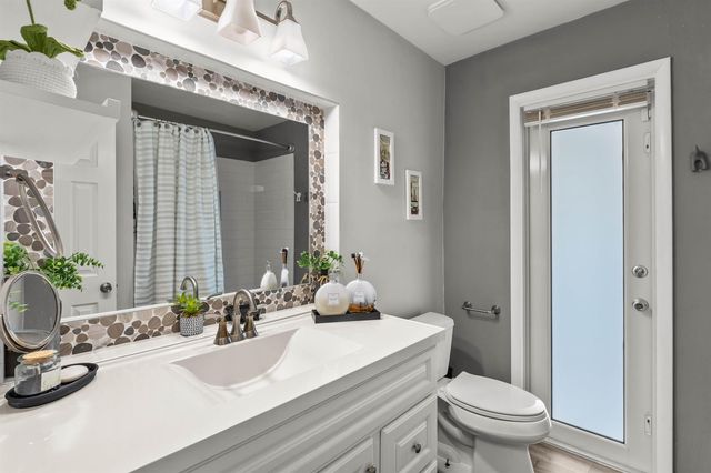 4080 Lake Drive, Coconut Creek, FL 33066