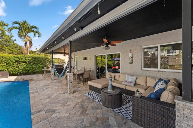 4080 Lake Drive, Coconut Creek, FL 33066