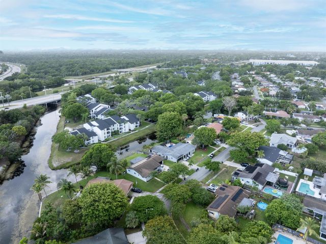 4080 Lake Drive, Coconut Creek, FL 33066