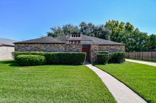 10743 Braes Forest Drive, Houston, TX 77071
