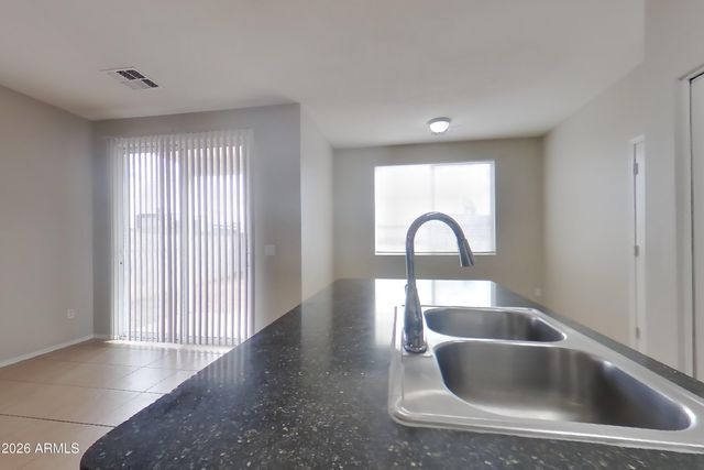 4925 S 15TH Place, Phoenix, AZ 85040