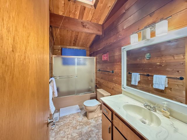 12970 Spanish Ln, Nevada City, CA 95959