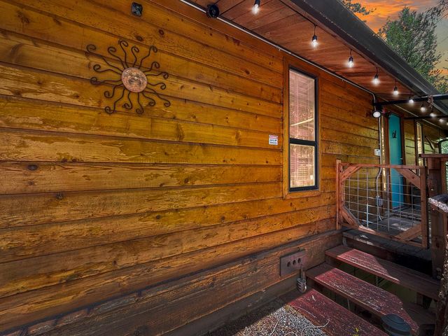12970 Spanish Ln, Nevada City, CA 95959