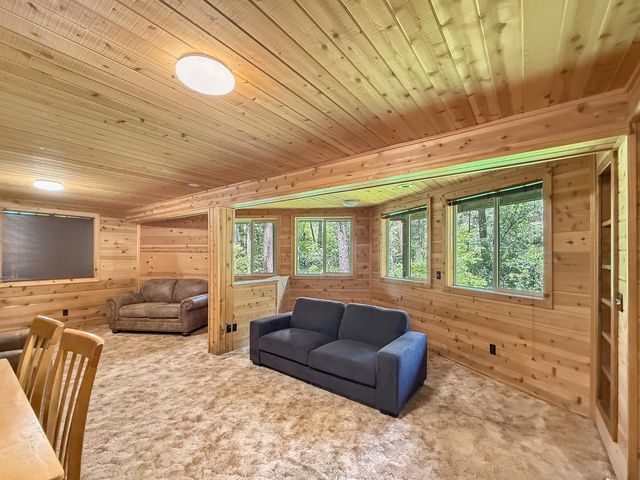 12970 Spanish Ln, Nevada City, CA 95959