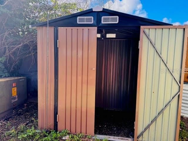 5454 DECATUR STREET, Orlando, FL 32807
