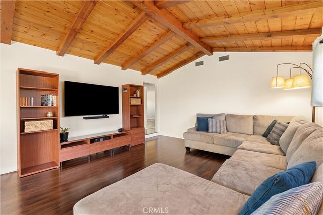 3170 N Los Coyotes Diagonal, Long Beach, CA 90808