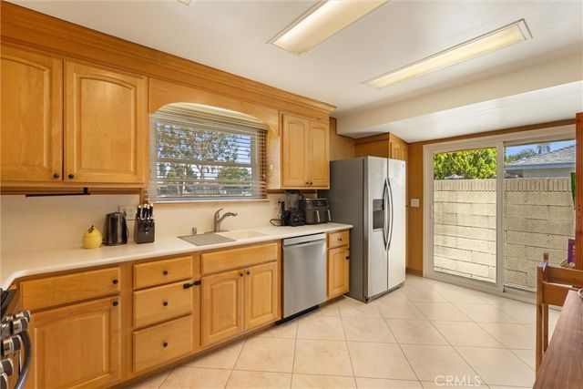 3170 N Los Coyotes Diagonal, Long Beach, CA 90808
