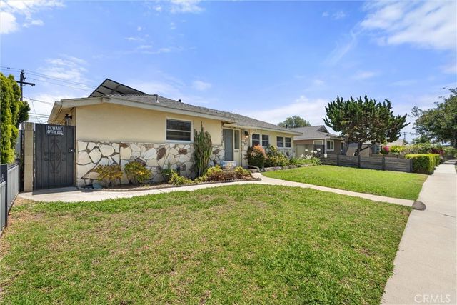 3170 N Los Coyotes Diagonal, Long Beach, CA 90808