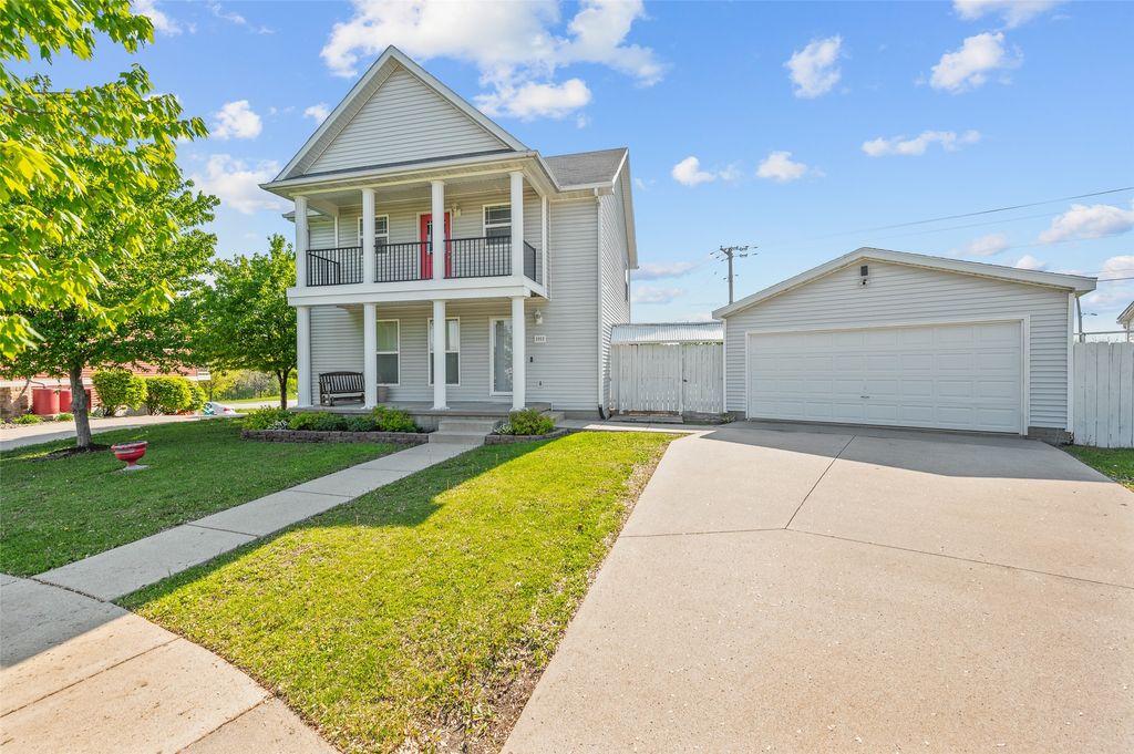 2922 SW Reunion Drive, Ankeny, IA 50023