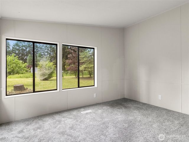 17720 Irwin Street SW, Rochester, WA 98579