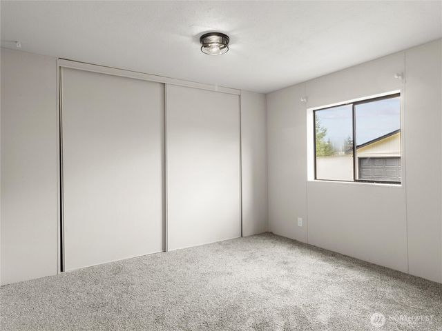 17720 Irwin Street SW, Rochester, WA 98579