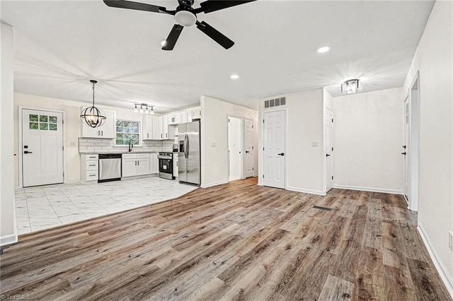 4055 Village Place, Winston-salem, NC 27127