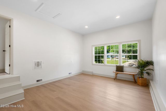 3521 Middle Sound Loop Road, Wilmington, NC 28411