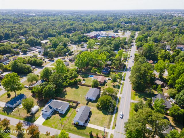 3521 Middle Sound Loop Road, Wilmington, NC 28411