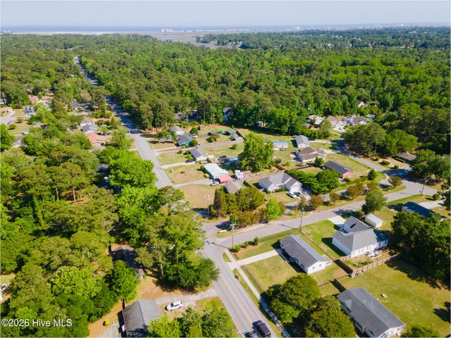 3521 Middle Sound Loop Road, Wilmington, NC 28411