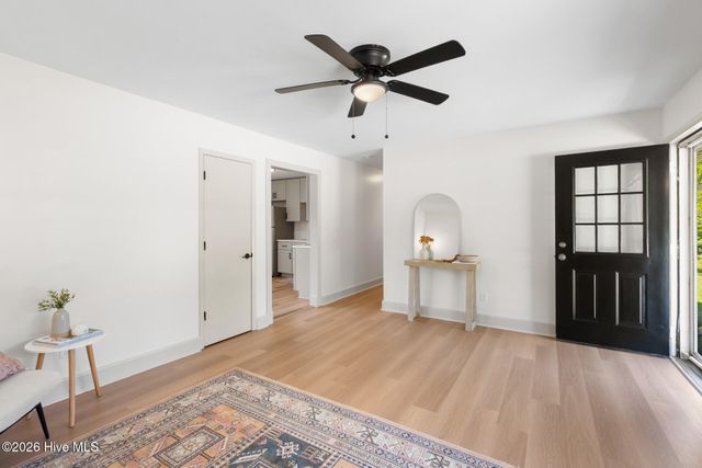 3521 Middle Sound Loop Road, Wilmington, NC 28411