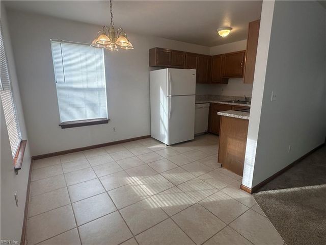 3301 Clover Meadows DR, Chesapeake, VA 23321