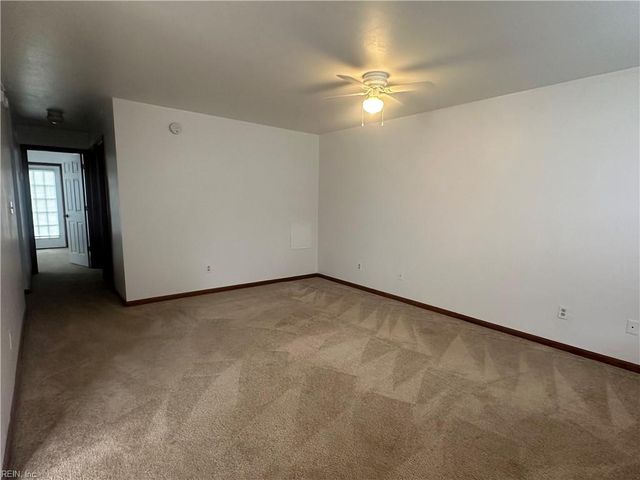 3301 Clover Meadows DR, Chesapeake, VA 23321